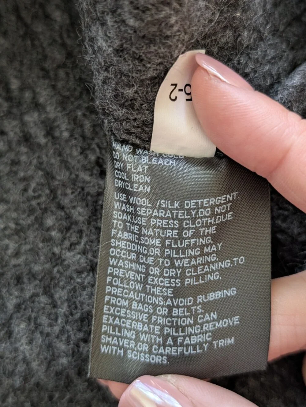 Uniqlo Dark Gray Souffle Yarn Wool Blend Turtleneck Sweater - Picture 4 of 8